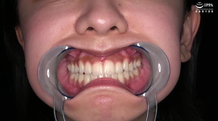 口内・のどちんこ観察＆小魚咀嚼巨大女プレイ！加護まり