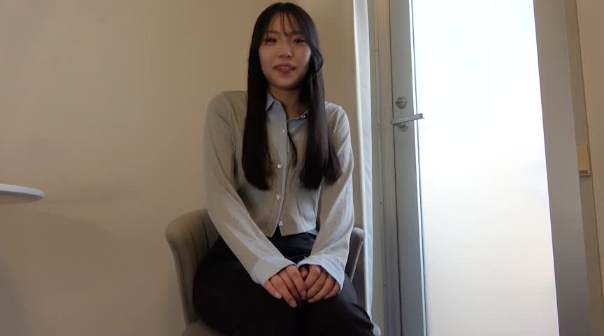 「人気美人モデル 七藤優亜ちゃんの私服で足裏くすぐり」七藤優亜（1）