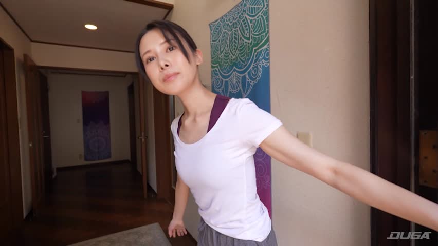 美尻ヨガトレーナー肛門を即クンニ! 百合良 サンプル画像1