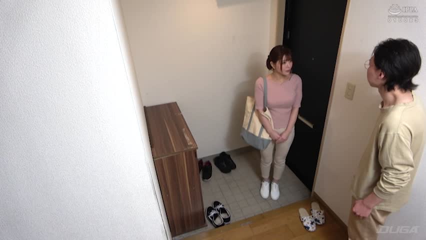 色白デカ尻の家事代行おばさんに即ハメ！ 34