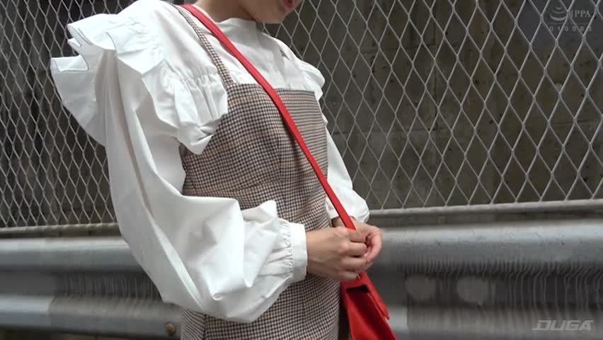 女子大生がデカチン咥え込むノーハンドイラマチオに挑戦