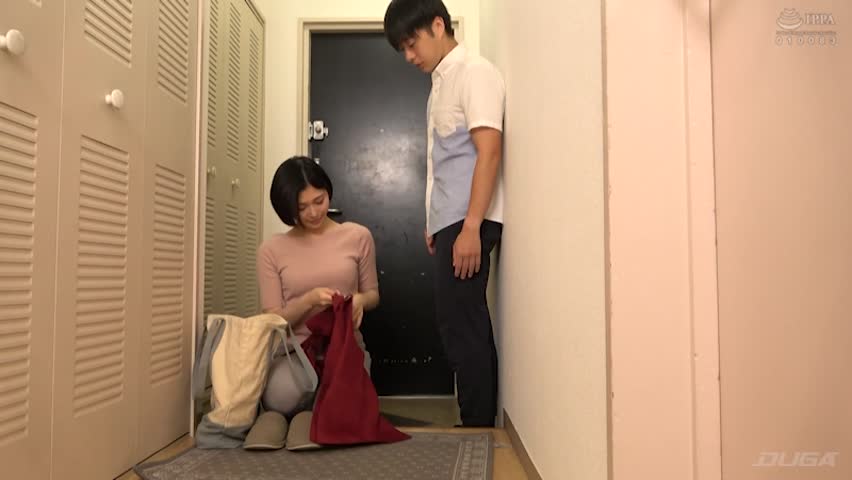 色白デカ尻の家事代行おばさんに即ハメ! 46 サンプル画像1