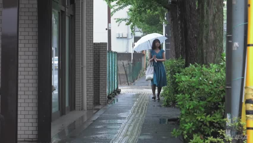 29歳おさげの小悪魔ポルノ 桃井杏南