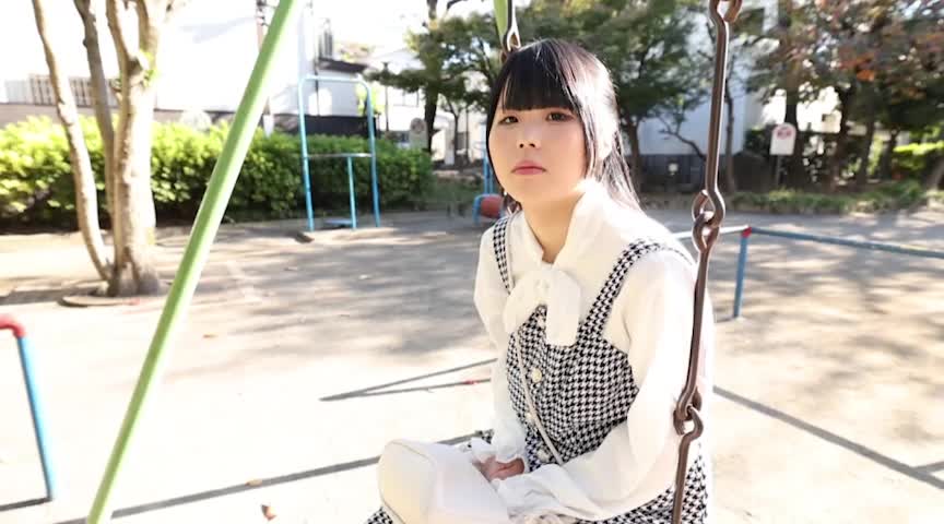 AVデビューでロストヴァージン 地方在住うぶっ娘