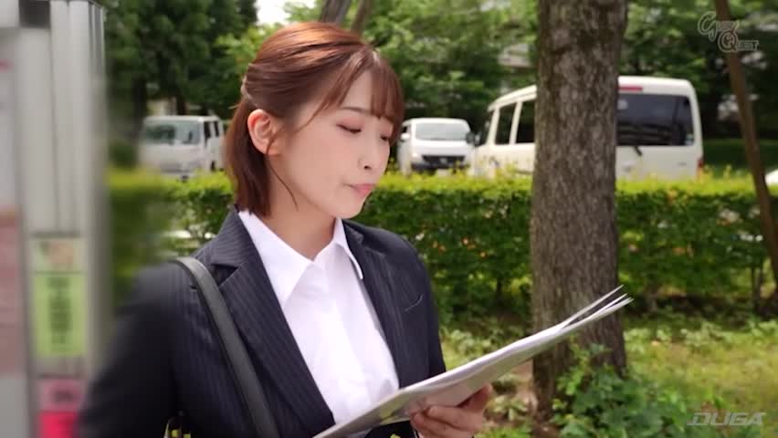 ドSな女上司と1日中おしっこ飲まされお漏らしデート！