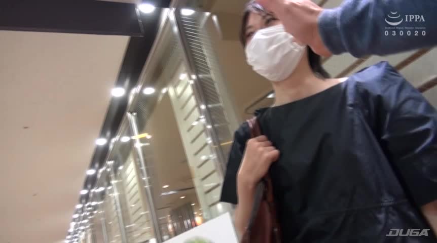 NTR人妻四人旅 SIDE A