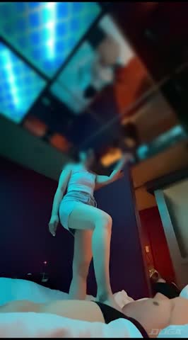 人間サンドバッグ04(後編):さやか様に踏み潰される