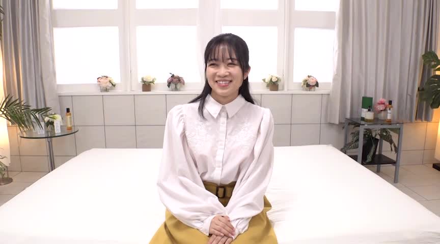新宿で出会った女の子が素股オイルマッサージ梅川ことね