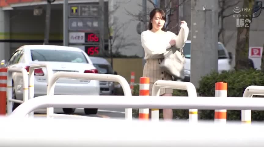 吉祥寺で見つけた心優しい巨乳の女子大生 春風コウ