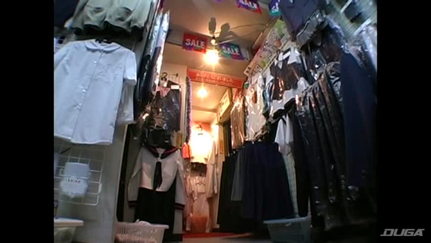 お金にこまったJKが駆け込む違法ショップ マル秘映像