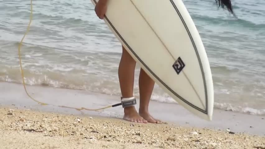 100% 石垣島産!プロサーファー 衝撃AVデビュー