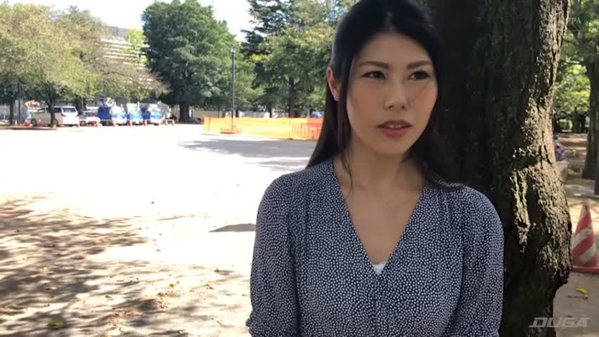 両手も呑み込むWアナルフィスト 応募素人:由美