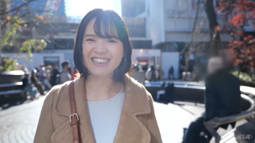 鳥取の田舎っぺ爆乳素人さん 音／20歳／Hカップ