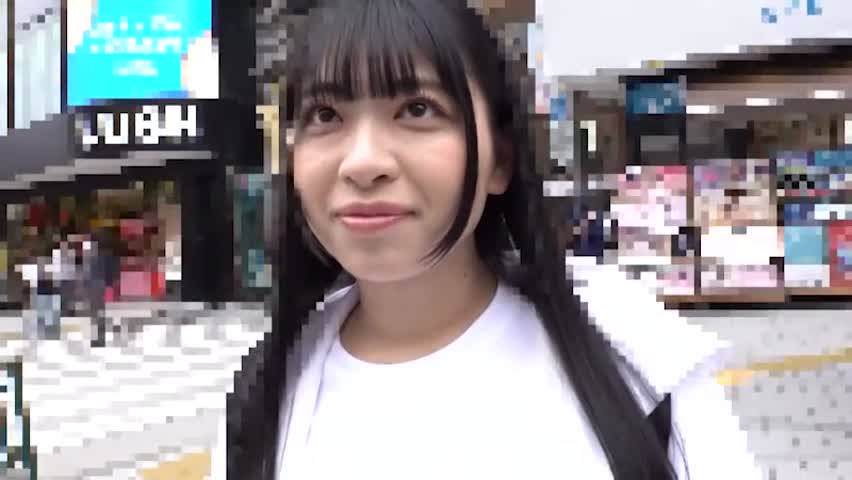 天然爆乳田舎娘のノーブラ東京観光 杏奈ちゃん