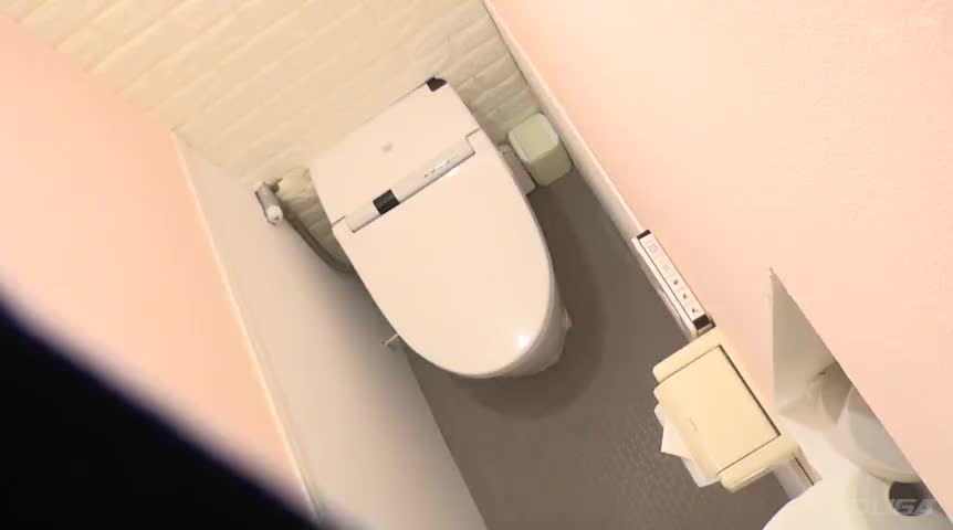 オフィスビル 女子トイレ放尿OL○撮オナニー