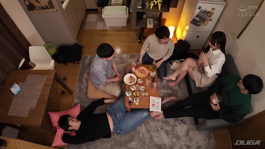 悪ノリ串刺し 中出しされるサークル宅飲み○○ 五芭