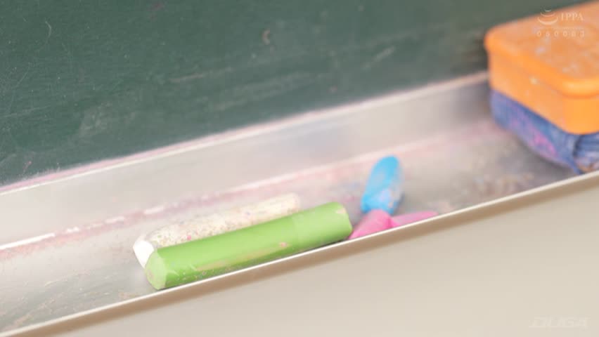 再起不能なほどにへし折られた集団イジメ○○ 逢沢みゆ サンプル画像1
