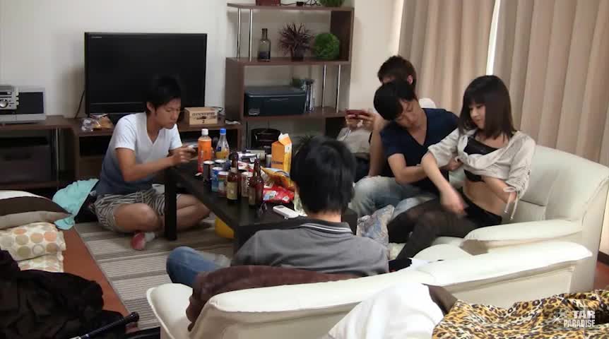 ゆとり世代のグループが無知な少女をゲーム感覚で○○