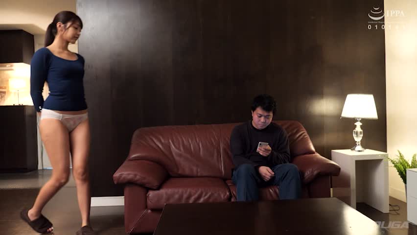 ノーパン直穿きパンストの美脚で僕を誘惑 木下ひまり